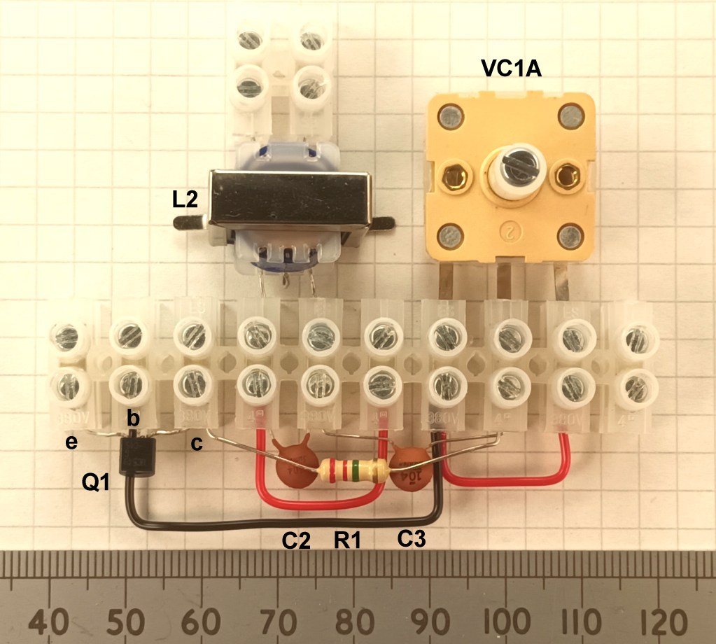 click to enlarge The HJW
Electronics Single Transistor Radio Modification